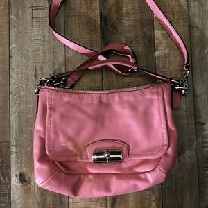 👛 Pink Coach Purse 👛